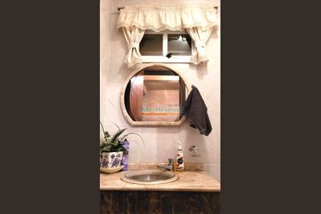 4_photo/94dce1b465.2832257cbb3df2c4-ATLAS-e94d765f-7469-4e44-9645-c9bbff3852cf.jpg de casa à venda com 4 quartos, 221m² em Santa Felicidade, Curitiba