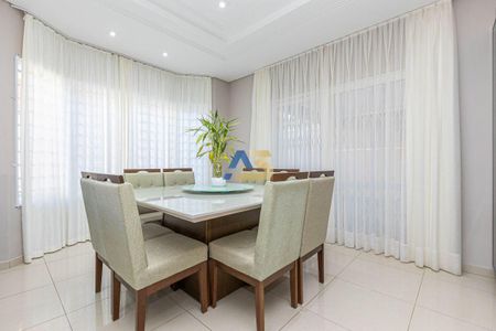 3_photo/94dce1b525.1aa5b8f538f3adaf-ATLAS-0e4560de-479c-40e7-8a83-9fca291f690b.jpg de casa à venda com 3 quartos, 408m² em Butiatuvinha, Curitiba