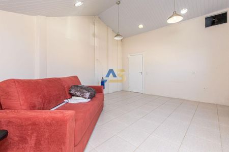 27_photo/94dce1b525.1aa5b8f538f3adaf-ATLAS-7e66f347-4d58-4b3a-aadb-3b0a7e96f934.jpg de casa à venda com 3 quartos, 408m² em Butiatuvinha, Curitiba