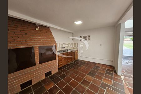 2_photo/94dce1b58d.7cc5f6eb30674ee3-ATLAS-0c6f7bf1-efa8-4783-917d-689e23eff3d6.jpg de casa para alugar com 3 quartos, 189m² em Santa Felicidade, Curitiba