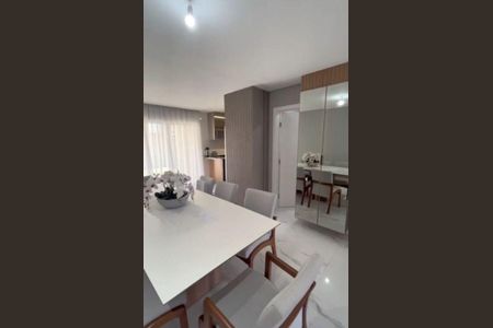 10_photo/94dce1b5b7.48d762983a57b806-ATLAS-9aef41fd-cc10-4c23-8f22-05c8f692d7ce.jpg de casa à venda com 3 quartos, 200m² em Butiatuvinha, Curitiba