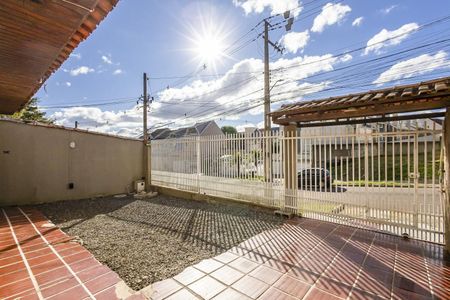 38_photo/94dce1b5bd.1463d70521bc8e9f-ATLAS-3cb2bfd4-e08b-4bd7-8cab-da51c43660f6.jpg de casa à venda com 3 quartos, 103m² em Butiatuvinha, Curitiba