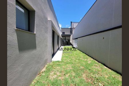 28_photo/94dce1b5e7.8cebfb2e95814332-ATLAS-5fab974a-9103-48e6-b8bc-dd31536ff817.jpg de casa à venda com 3 quartos, 146m² em Butiatuvinha, Curitiba