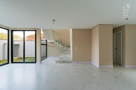 5_photo/94dce1b5eb.c87ea5536dcec904-ATLAS-04a9c550-33b5-4722-8a30-3312d31b2cdf.jpg de casa à venda com 3 quartos, 184m² em Butiatuvinha, Curitiba