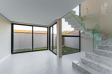 7_photo/94dce1b5eb.c87ea5536dcec904-ATLAS-413f6f43-3870-4022-ba70-7a6e72f5bd8d.jpg de casa à venda com 3 quartos, 184m² em Butiatuvinha, Curitiba