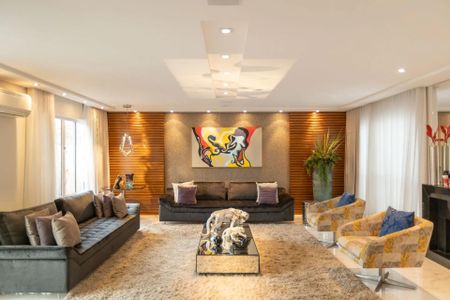 12_photo/94dce1b691.ceff8192393c33de-ATLAS-3049adad-0e39-403f-b3c1-03e151b45a5e.jpg de casa à venda com 4 quartos, 576m² em Santa Felicidade, Curitiba