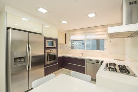 12_photo/94dce1b691.ceff8192393c33de-ATLAS-76e748ed-68a5-462f-8e64-1bd5f2e26ab3.jpg de casa à venda com 4 quartos, 576m² em Santa Felicidade, Curitiba