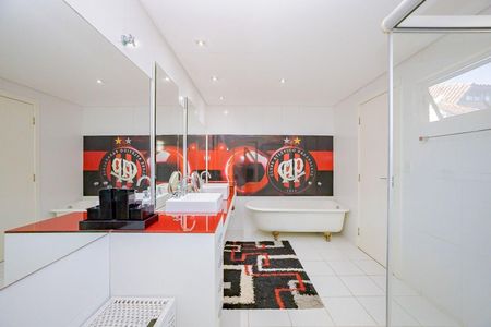 12_photo/94dce1b693.d0d897c6c3af0c07-ATLAS-8e3dae6f-72cc-4cd7-a8dd-4c763047dfa6.jpg de casa à venda com 5 quartos, 576m² em Santa Felicidade, Curitiba