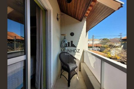 50_photo/94dce1b75b.7d49f92876c4d293-ATLAS-7c5b5b8d-385e-422d-af96-cb869fb04bbf.jpg de casa à venda com 3 quartos, 75m² em Santa Felicidade, Curitiba