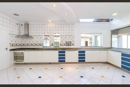 8_photo/94dce1b775.07fb07773285f6be-ATLAS-179f70a5-f99f-4e56-99f5-ad4df8a98a54.jpg de casa à venda com 5 quartos, 503m² em Santa Felicidade, Curitiba