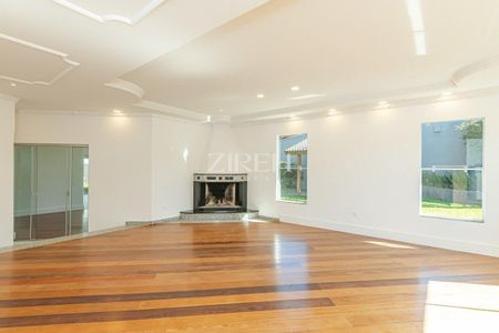 11_photo/94dce1b7c1.bb2cfda027800a9a-ATLAS-717b193d-0515-416a-b06d-9984a9b1d602.jpg de casa à venda com 5 quartos, 503m² em Santa Felicidade, Curitiba