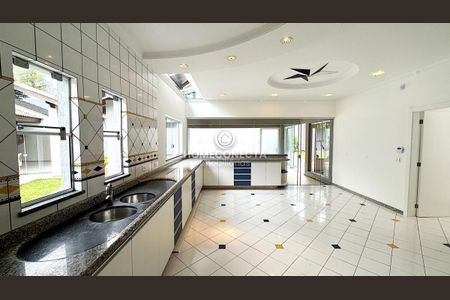 19_photo/94dce1b7d1.cb4a3f4e1d4d223a-ATLAS-640521ce-1a3a-472c-8e4c-6f1aec5cf790.jpg de casa à venda com 5 quartos, 504m² em Santa Felicidade, Curitiba