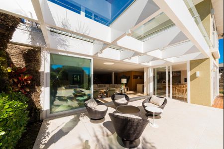 12_photo/94dce1b7d1.cb4a3f4e1d4d223a-ATLAS-73f3c15b-999a-4c31-8dec-5c9ddeb1bb04.jpg de casa à venda com 4 quartos, 500m² em Santa Felicidade, Curitiba