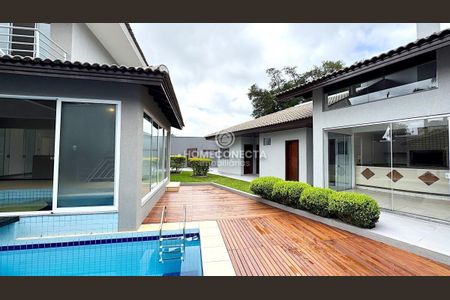 17_photo/94dce1b7d1.cb4a3f4e1d4d223a-ATLAS-c7dad399-7ea7-4af5-8e6e-638d23635b02.jpg de casa à venda com 5 quartos, 504m² em Santa Felicidade, Curitiba