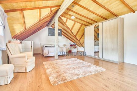 6_photo/94dce1b8e1.ceff8192393c33de-ATLAS-e8ba5cf9-6402-4b6c-82c7-4d336f5908c8.jpg de casa à venda com 3 quartos, 250m² em Santa Felicidade, Curitiba