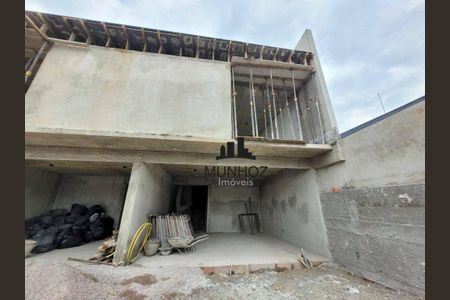 12_photo/94dce1b9e3.f79a97fbe410cbd3-ATLAS-460910fd-4cbc-4a2a-a0f2-94dfed23a009.jpg de casa à venda com 3 quartos, 201m² em Santa Felicidade, Curitiba