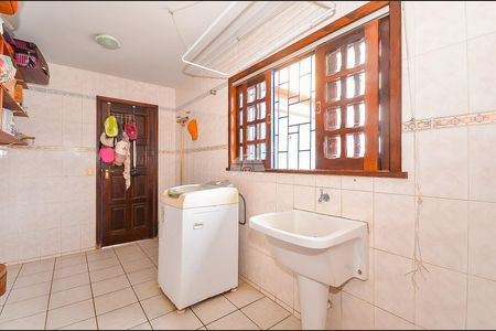 19_photo/94dce1baeb.e6f02a1e96aef2b1-ATLAS-823704e4-2048-4d40-992e-13f2329c4635.jpg de casa à venda com 4 quartos, 236m² em Santa Felicidade, Curitiba