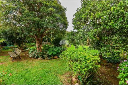 39_photo/94dce1baeb.e6f02a1e96aef2b1-ATLAS-a1c1d696-5e60-4790-8a99-e909e40bf3e9.jpg de casa à venda com 4 quartos, 236m² em Santa Felicidade, Curitiba