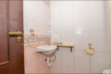 30_photo/94dce1baeb.e6f02a1e96aef2b1-ATLAS-ae930e13-99a8-4466-a5f9-54c9d97d9418.jpg de casa à venda com 4 quartos, 236m² em Santa Felicidade, Curitiba