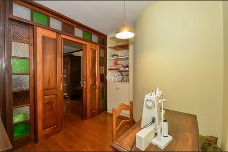 12_photo/94dce1baeb.e6f02a1e96aef2b1-ATLAS-b002961b-97e8-4aae-a71c-faa2c1b469ec.jpg de casa à venda com 4 quartos, 236m² em Santa Felicidade, Curitiba