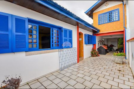 40_photo/94dce1baeb.e6f02a1e96aef2b1-ATLAS-f83d33cc-afe8-4d69-b502-698b8aa249da.jpg de casa à venda com 4 quartos, 236m² em Santa Felicidade, Curitiba