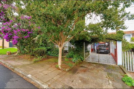 2_photo/94dce1baeb.e6f02a1e96aef2b1-ATLAS-ffaf8798-bb83-41aa-b5ba-d39511e795ac.jpg de casa à venda com 4 quartos, 236m² em Santa Felicidade, Curitiba