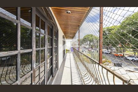 5_photo/94dce1bb0b.73b00ace1a52ef21-ATLAS-11e2c4ba-9f12-4f4e-aa90-63e5436ab3d7.jpg de casa para alugar com 3 quartos, 166m² em Santa Felicidade, Curitiba