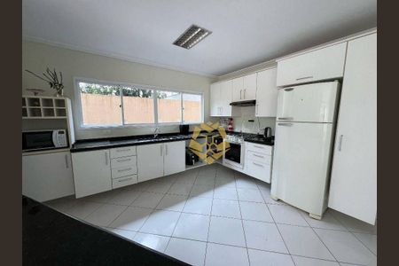 15_photo/94dce1be89.54b8780a509023fd-ATLAS-e3616333-6f3a-46c4-b0c8-f34fe28dc545.jpg de casa para alugar com 3 quartos, 360m² em São Braz, Curitiba