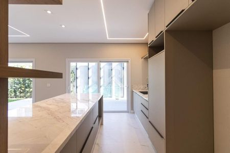 3_photo/94dce1bfff.e6a01b3808f3e2bb-ATLAS-0b75fb48-f4bb-4c0f-b13f-9f3562cd3fe2.jpg de casa à venda com 4 quartos, 353m² em São Braz, Curitiba