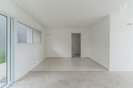 6_photo/94dce1c109.3ad75bf1b2953399-ATLAS-a3b3a3f1-93a5-4418-919d-d5f1df2e27aa.jpg de casa à venda com 3 quartos, 155m² em São Braz, Curitiba