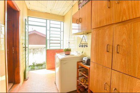 14_photo/94dce1c167.94f797356aedc676-ATLAS-5a9d8320-5b82-4cd5-afd2-f4d495599636.jpg de casa à venda com 3 quartos, 138m² em São Braz, Curitiba