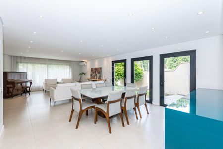 5_photo/94dce1c27b.588d4a7fb74764b6-ATLAS-cc49e920-527a-44f7-a8f9-44db2c9c9ad1.jpg de casa para alugar com 3 quartos, 263m² em São Braz, Curitiba