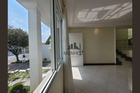 4_photo/94dce1c463.ae56de7e26f8ed87-ATLAS-0ee4b9b9-3c91-4ca8-911b-8d80afaf3e2a.jpg de casa à venda com 4 quartos, 340m² em São Braz, Curitiba