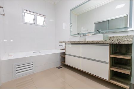 10_photo/94dce1c51f.445c0bca81181d7a-ATLAS-460dffdb-0c19-4ea1-843d-8018a09f55b6.jpg de casa à venda com 3 quartos, 305m² em São Braz, Curitiba