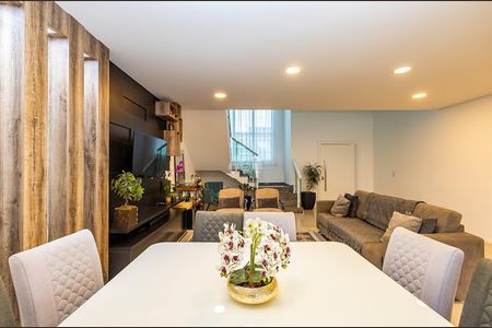 19_photo/94dce1c51f.445c0bca81181d7a-ATLAS-d0bd75b8-60e9-4e42-a290-68bbaed666f9.jpg de casa à venda com 3 quartos, 305m² em São Braz, Curitiba