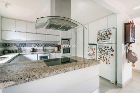 6_photo/94dce1c557.df2406aa61ba3211-ATLAS-2827537f-fdf6-4321-9b5d-75e4504b307f.jpg de casa à venda com 3 quartos, 338m² em São Braz, Curitiba