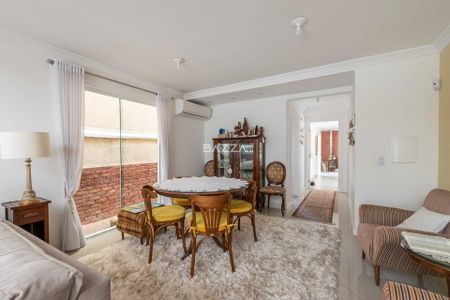 9_photo/94dce1c557.df2406aa61ba3211-ATLAS-5cf59f36-2efd-46e9-abe5-89f5f79cd7d2.jpg de casa à venda com 3 quartos, 338m² em São Braz, Curitiba