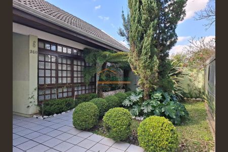 2_photo/94dce1c61d.f9fd596f8c1c84e9-ATLAS-16f53907-d4b2-4f67-8a28-664c037f3592.jpg de casa à venda com 4 quartos, 230m² em São Braz, Curitiba