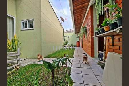 32_photo/94dce1c61d.f9fd596f8c1c84e9-ATLAS-1ab46783-5623-4398-aba3-e3aec07f268b.jpg de casa à venda com 4 quartos, 200m² em São Braz, Curitiba