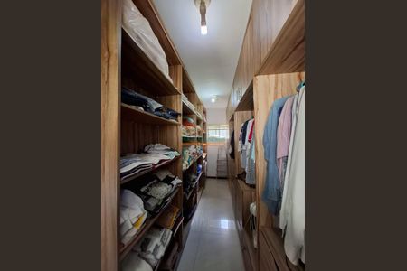 3_photo/94dce1c61d.f9fd596f8c1c84e9-ATLAS-1caf27a4-e4e8-419c-b6e5-ad16575b6f43.jpg de casa à venda com 4 quartos, 230m² em São Braz, Curitiba