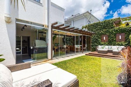 34_photo/94dce1c929.3dd3773e8f357d1e-ATLAS-27535888-e3f3-4e29-9acf-9930cb6e5318.jpg de casa à venda com 4 quartos, 305m² em Santa Felicidade, Curitiba