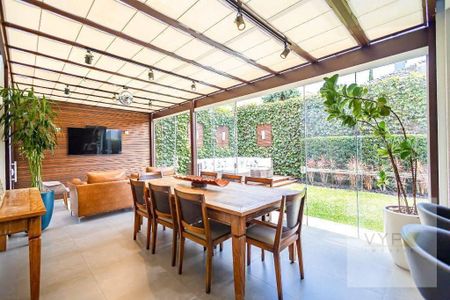 24_photo/94dce1c929.3dd3773e8f357d1e-ATLAS-36244ffc-c519-4ff5-8d15-0d2ed48af22c.jpg de casa à venda com 4 quartos, 305m² em Santa Felicidade, Curitiba