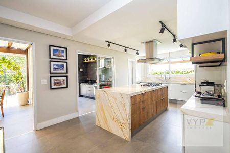 17_photo/94dce1c929.3dd3773e8f357d1e-ATLAS-4b85ea7a-5fb5-450a-a6bb-91465601ca2e.jpg de casa à venda com 4 quartos, 305m² em Santa Felicidade, Curitiba