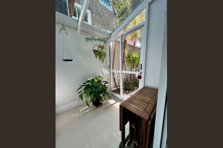 7_photo/94dce1c9c3.efc8335eb49360c6-ATLAS-11bc8b10-eb42-48fd-8645-298e9b6fc045.jpg de casa à venda com 4 quartos, 259m² em São Braz, Curitiba