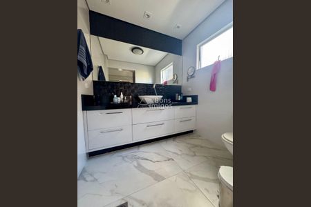 38_photo/94dce1c9c3.efc8335eb49360c6-ATLAS-fea10166-a7a4-433a-864f-8585d2c82deb.jpg de casa à venda com 4 quartos, 259m² em São Braz, Curitiba