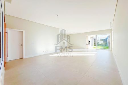 3_photo/94dce1c9db.42c91628abb04e14-ATLAS-373cdffb-7722-48ba-9d2e-634ebcafc3ff.jpg de casa à venda com 4 quartos, 207m² em São Braz, Curitiba