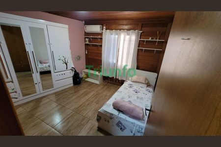 12_photo/94dce1cc2f.93b8fa184532727f-ATLAS-48dbc721-2ec8-48b1-8a17-48abc5dee9ff.jpg de casa à venda com 3 quartos, 210m² em Butiatuvinha, Curitiba