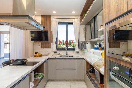 11_photo/94dce1cc89.3a9dc93bc25fc63d-ATLAS-70384ca5-1624-4ad2-9359-e1e929c24fa0.jpg de casa à venda com 4 quartos, 600m² em Butiatuvinha, Curitiba