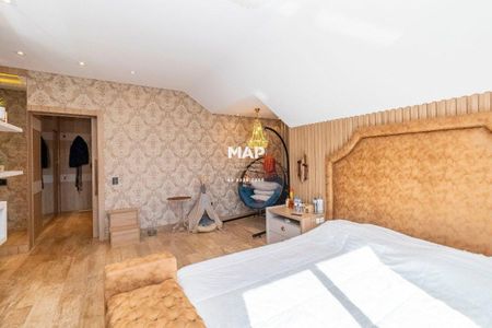 3_photo/94dce1cc89.3a9dc93bc25fc63d-ATLAS-b09ad6cc-a35d-4fe5-81f2-43b54096376e.jpg de casa à venda com 4 quartos, 600m² em Butiatuvinha, Curitiba