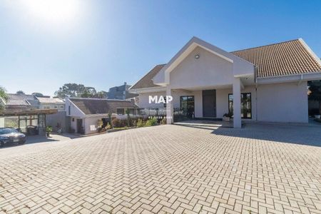 10_photo/94dce1cc89.3a9dc93bc25fc63d-ATLAS-d053f67c-0813-42e7-8969-143abc11ba79.jpg de casa à venda com 4 quartos, 600m² em Butiatuvinha, Curitiba